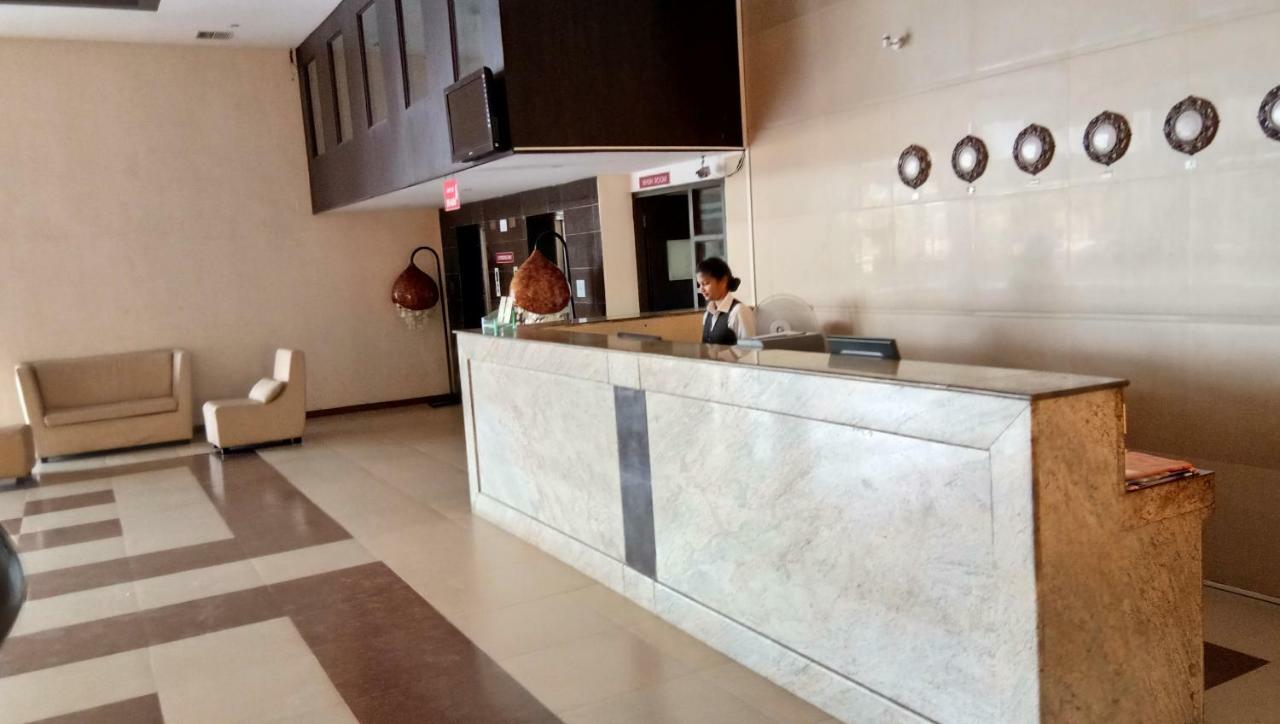 Srm Hotel Thoothukudi Kültér fotó